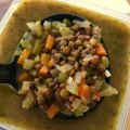 Soupe aux lentilles au citron et à l'aneth