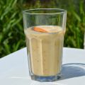 Milkshake banane, pêche, abricot