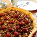 Tarte rhubarbe & framboises et crumble d'avoine