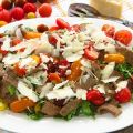 Lanières de veau aux tomates, roquette et[...]