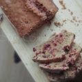 Gâteau au yaourt gluten-free truffé de rose