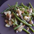 Poêlée de haricots verts, pommes de terre et[...]
