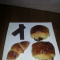 Pains au chocolat et croissants
