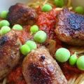 Boulettes de viande, sauce tomate basilic et[...]