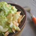 Salade de chou chinois et de carottes aux[...]