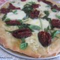 Pizza aux épinards, tomates séchées et Migneron[...]