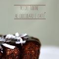 Piccole tortine al cioccolato e caffè