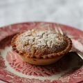 Tartelette à la crème d'amande et aux pignons[...]