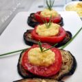Pizzettes d'aubergine, tomate et purée de maïs