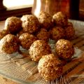 Boulettes de fruits aux cacahuètes et aux[...]