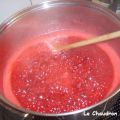 Confiture framboise groseille à base de sirop.