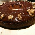 Délicieux gâteau aux noix et chocolat