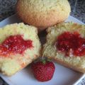 Cupcake Orangé farcie à la confiture de fraises