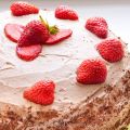 Gâteau aux fraises et mousse de chocolat au[...]