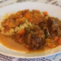 Tajine d’agneau aux abricots et raisins blonds