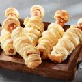 Momies feuilletées de saucisses d’Halloween
