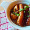 Saucisses braisées au vin rouge et aux oignons[...]