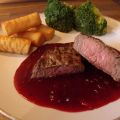 Steak de gibier avec sauce aux airelles et[...]