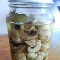 CHAMPIGNONS DANS L'HUILE