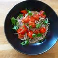 Nouilles Soba aux tomates fraîches