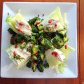 Salade de sucrine avec yaourt à l'aubergine,[...]